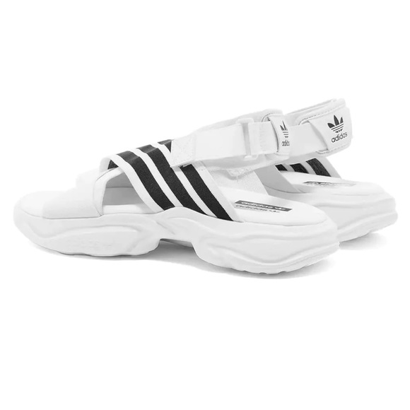 NWT Adidas Originals Magmur Sandals Size Women’s US 5 - Picture 3 of 5